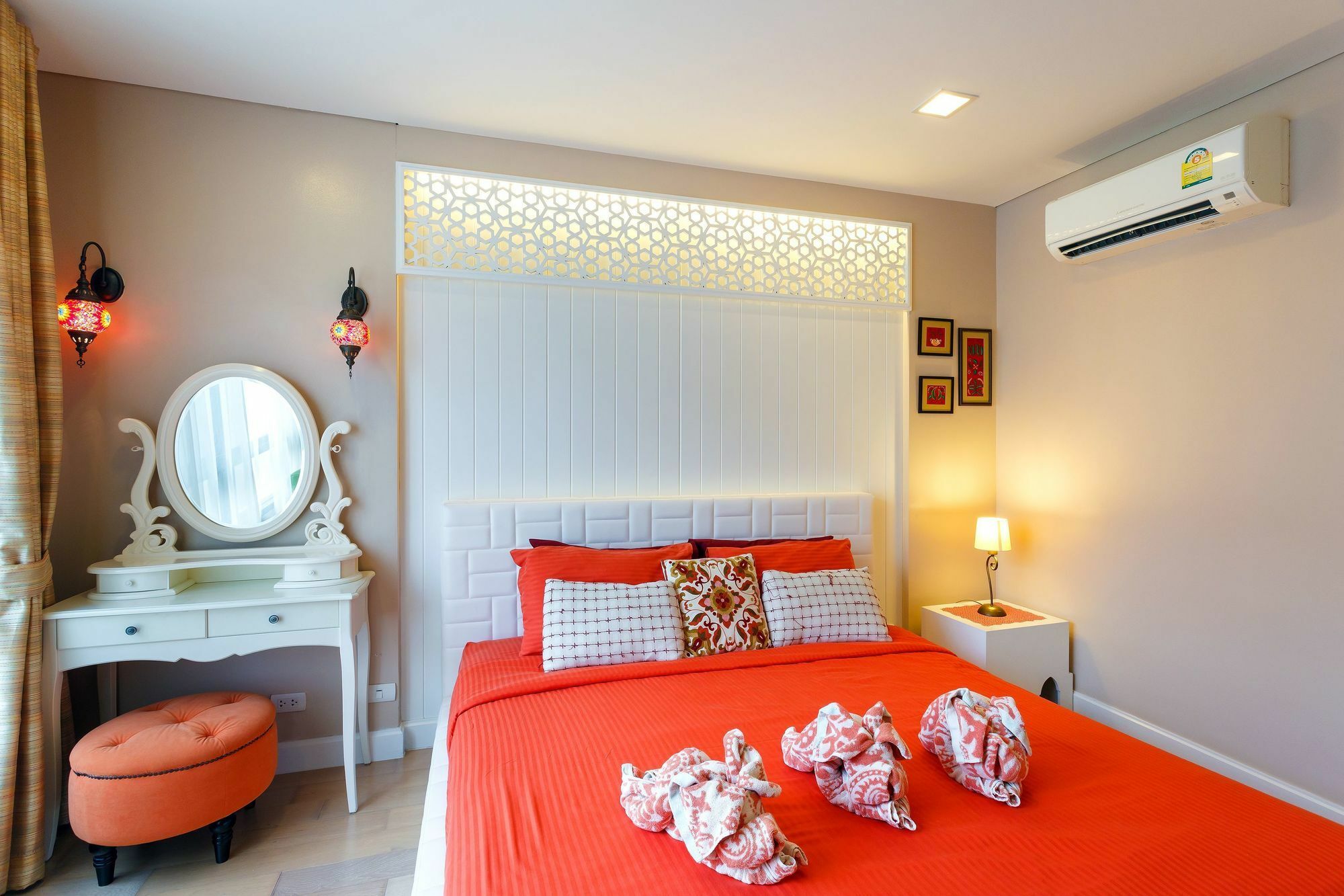 Marrakesh Beachfront Condominium Hua Hin Bagian luar foto