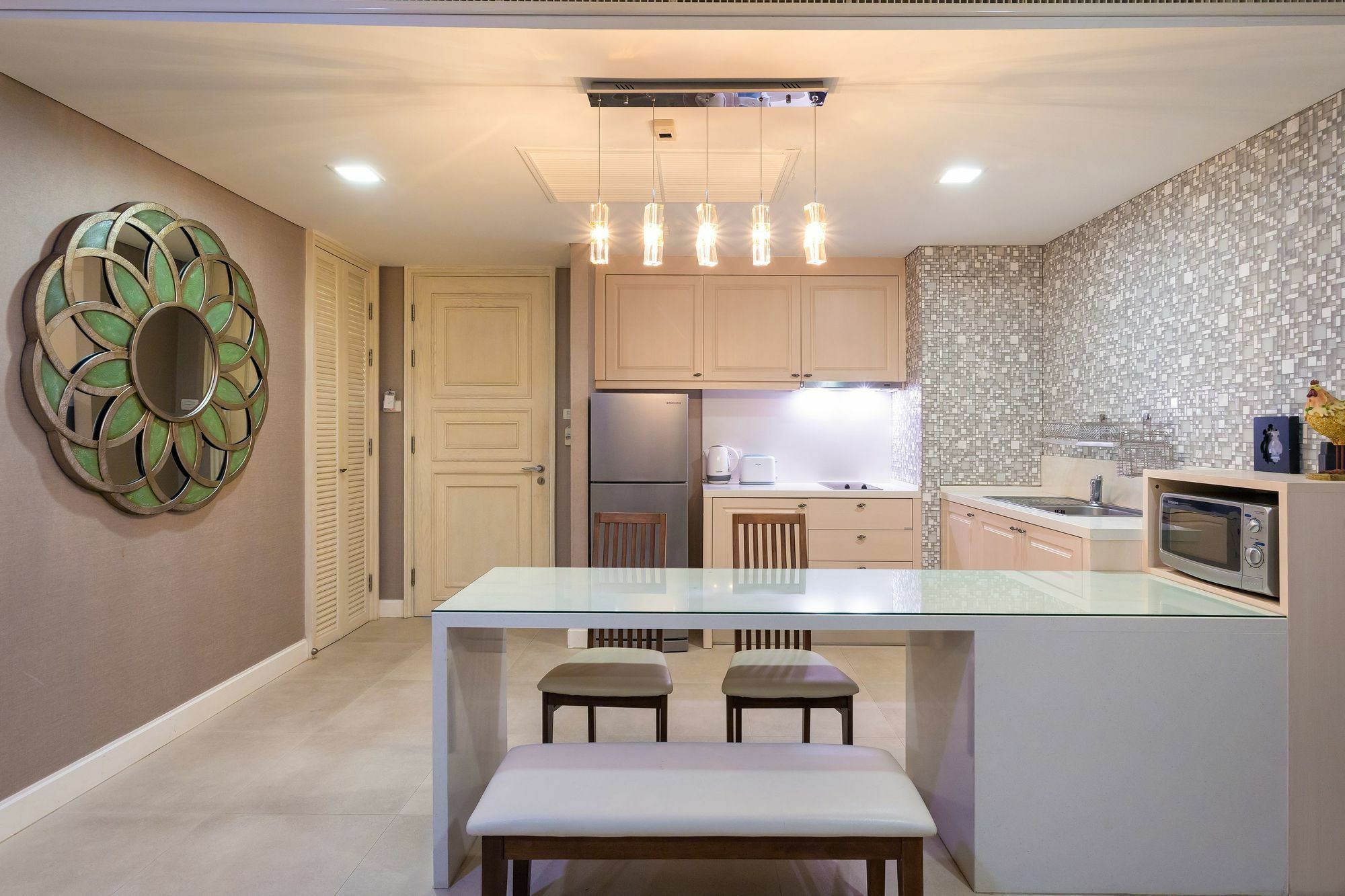 Marrakesh Beachfront Condominium Hua Hin Bagian luar foto