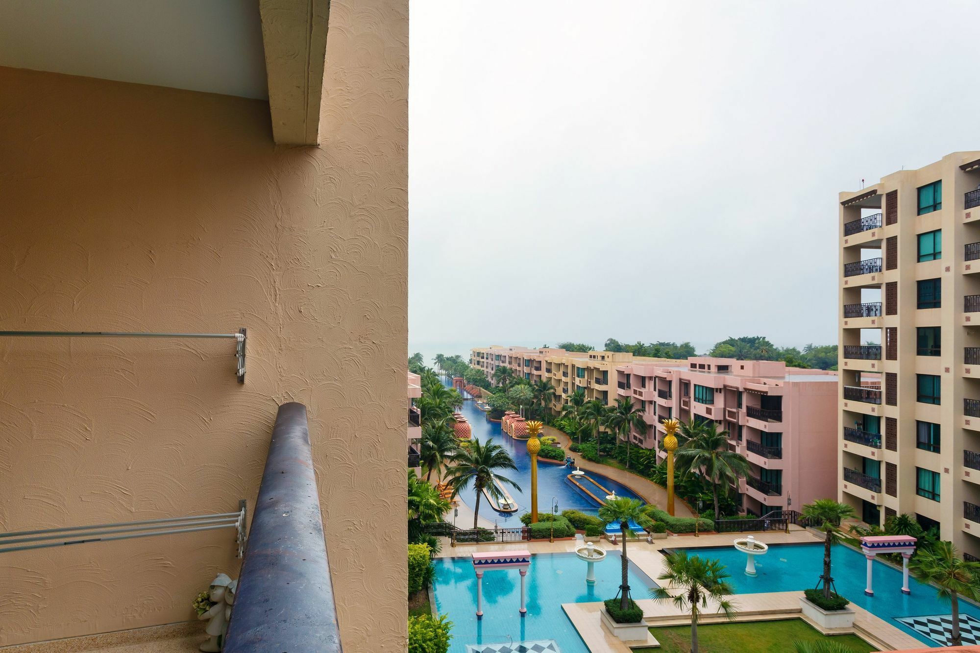 Marrakesh Beachfront Condominium Hua Hin Bagian luar foto
